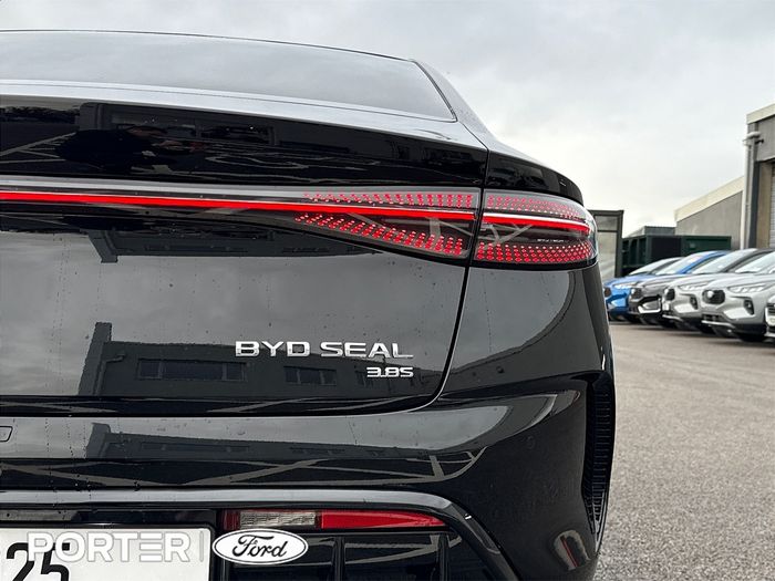 BYD SEAL 2025
