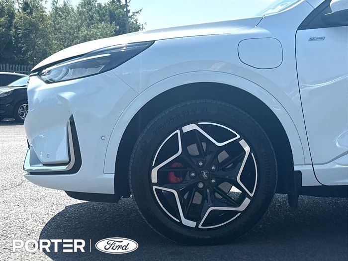 Ford Kuga 2025