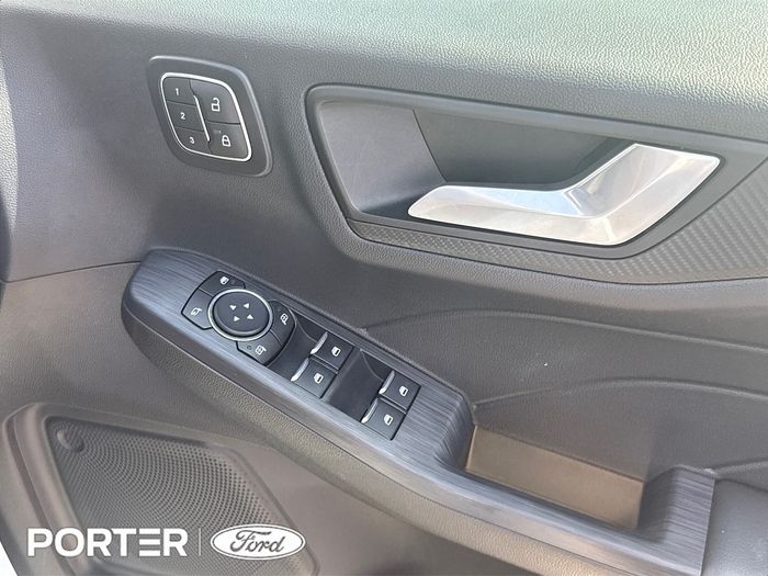 Ford Kuga 2025