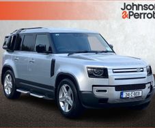 Land Rover Defender 2024