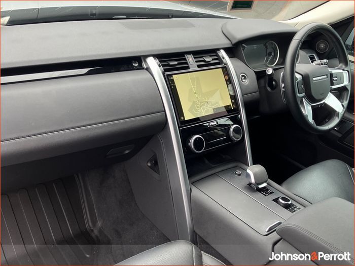 Land Rover Discovery 2023