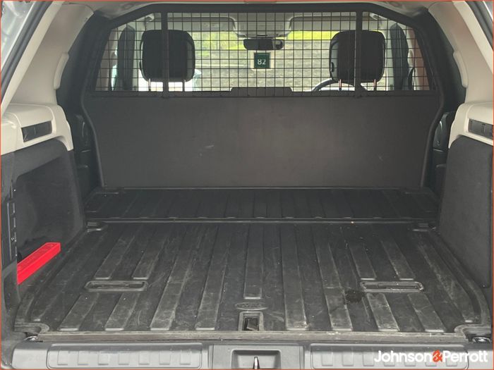 Land Rover Discovery 2023