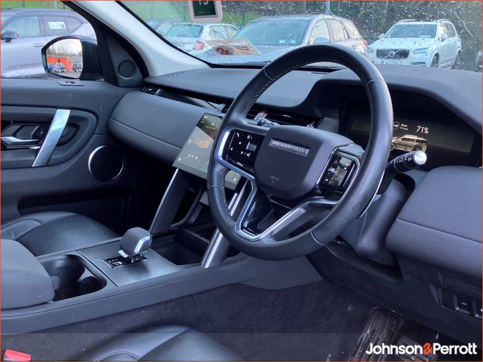 Land Rover Discovery Sport 2024