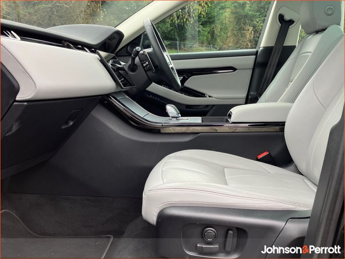Land Rover Range Rover Evoque 2025