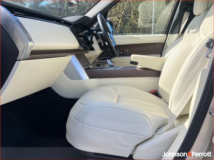 Land Rover Range Rover 2025