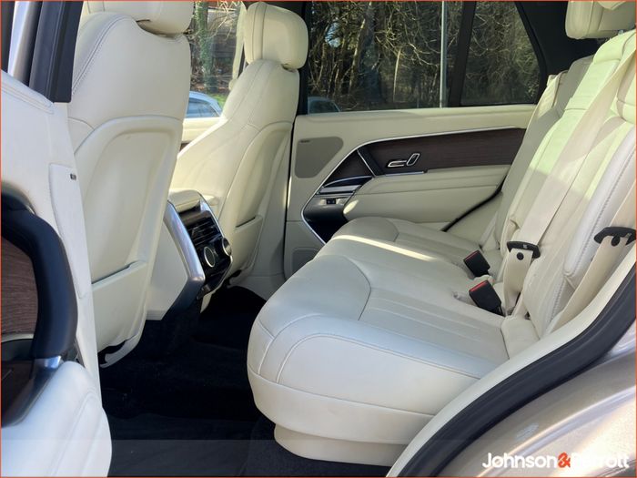 Land Rover Range Rover 2025