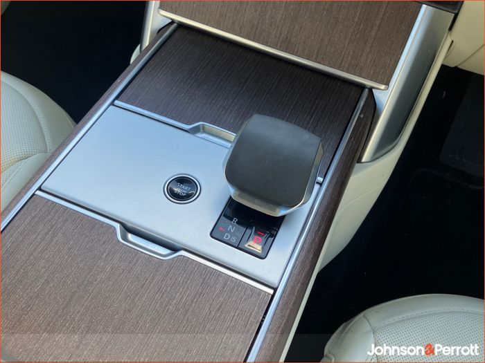 Land Rover Range Rover 2025