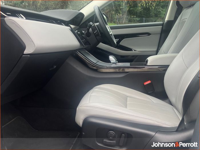 Land Rover Range Rover Evoque 2025
