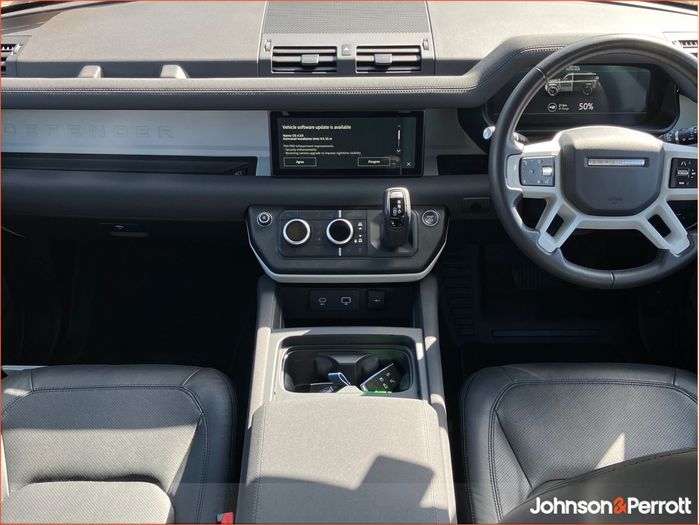 Land Rover Defender 2023