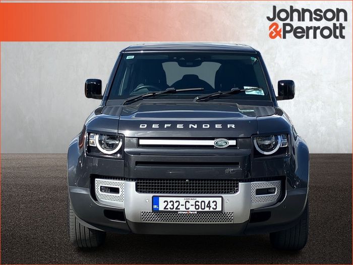 Land Rover Defender 2023