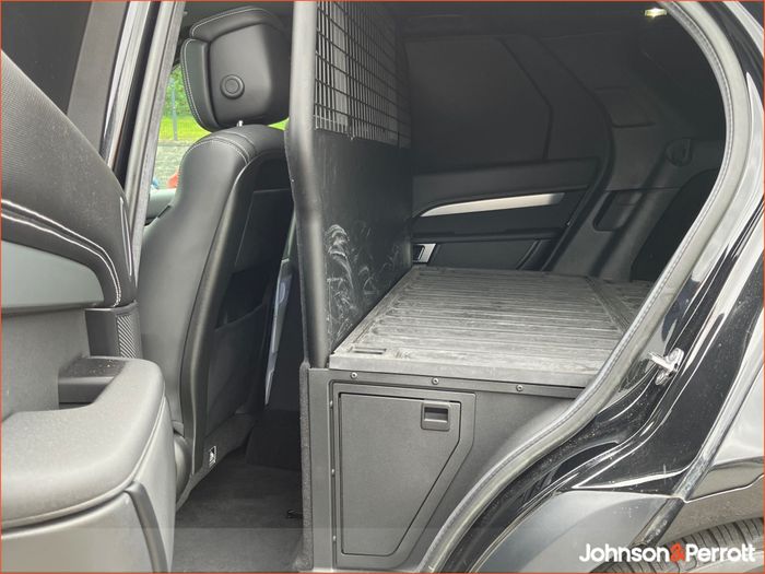 Land Rover Discovery 2023