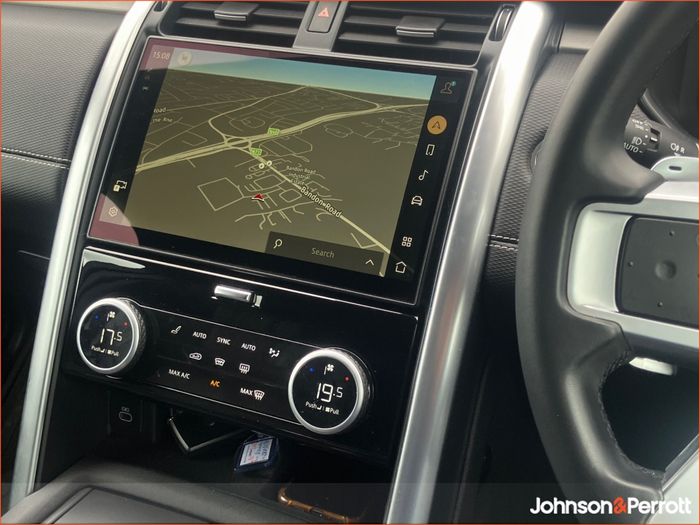 Land Rover Discovery 2023