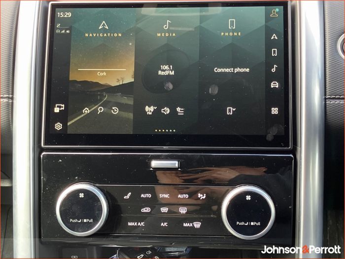 Land Rover Discovery 2024