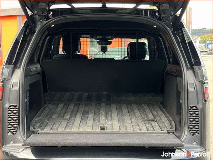 Land Rover Discovery 2024