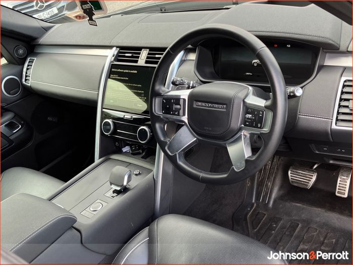 Land Rover Discovery 2024