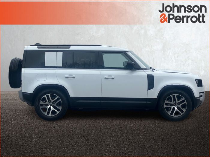 Land Rover Defender 2025