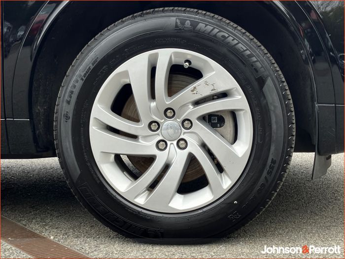 Land Rover Discovery Sport 2025