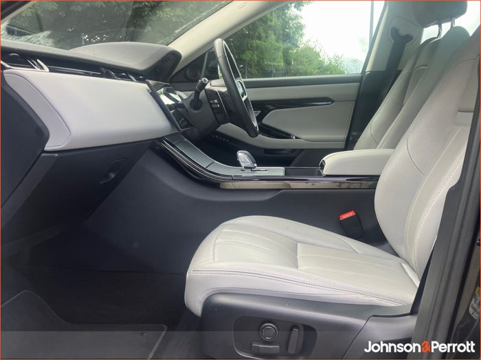 Land Rover Range Rover Evoque 2025