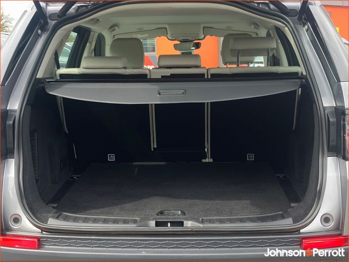 Land Rover Discovery Sport 2021