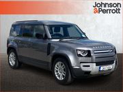 Land Rover Defender 2024