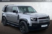 Land Rover Defender 2024