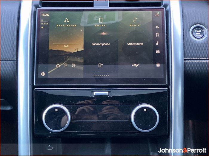 Land Rover Discovery 2023