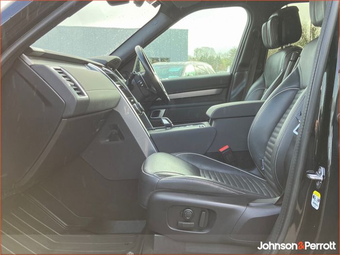 Land Rover Discovery 2023