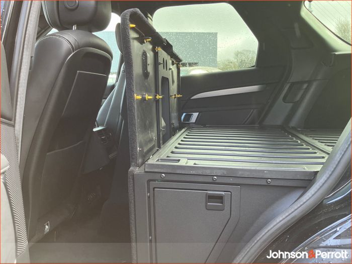 Land Rover Discovery 2023