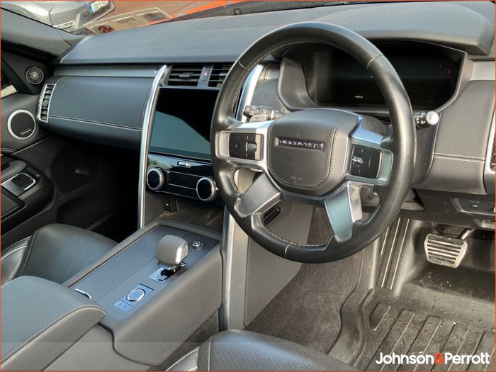 Land Rover Discovery 2023