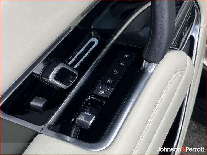 Land Rover Range Rover 2024