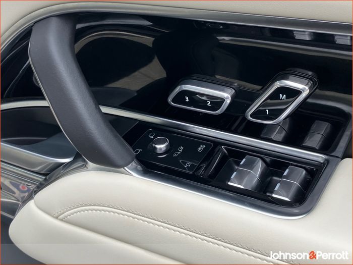 Land Rover Range Rover 2024
