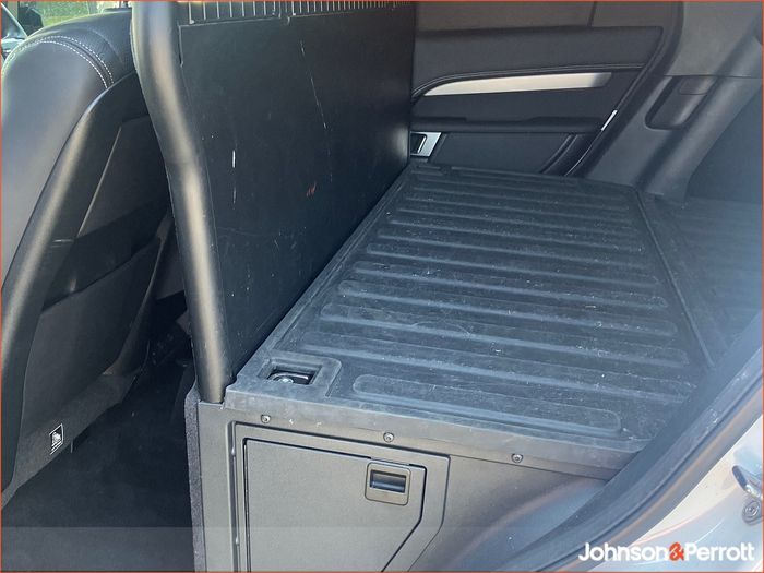 Land Rover Discovery 2025