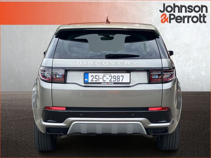 Land Rover Discovery Sport 2025