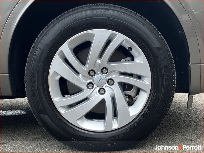 Land Rover Discovery Sport 2025