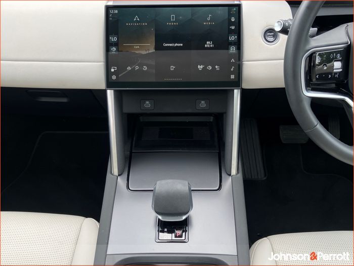 Land Rover Discovery Sport 2025