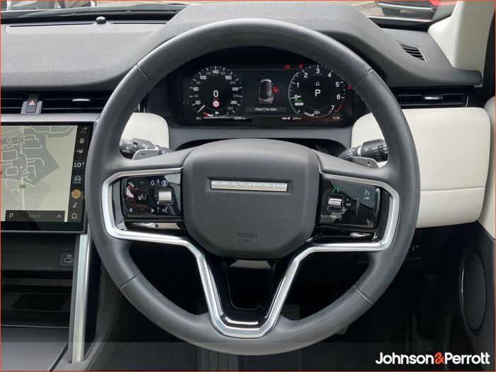 Land Rover Discovery Sport 2025