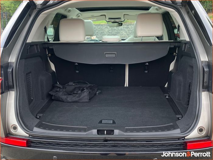 Land Rover Discovery Sport 2025