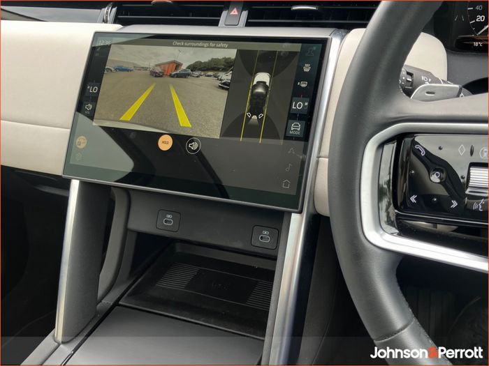 Land Rover Discovery Sport 2025