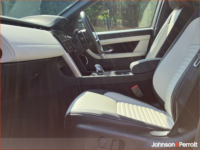 Land Rover Discovery Sport 2026