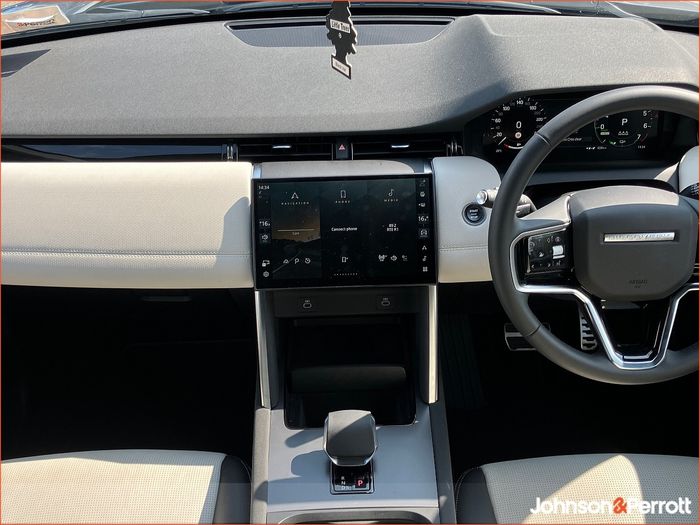 Land Rover Discovery Sport 2026