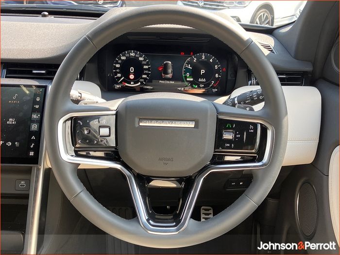 Land Rover Discovery Sport 2026
