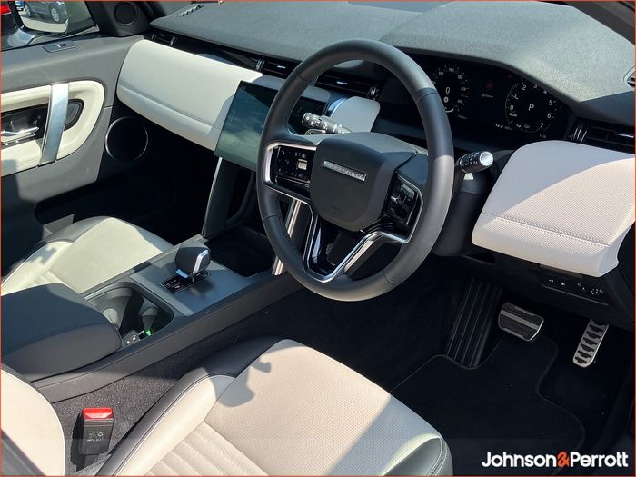 Land Rover Discovery Sport 2026
