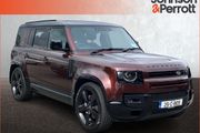 Land Rover Defender 2025