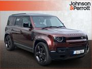 Land Rover Defender 2025