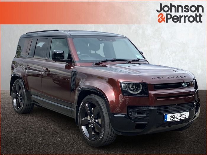 Land Rover Defender 2025