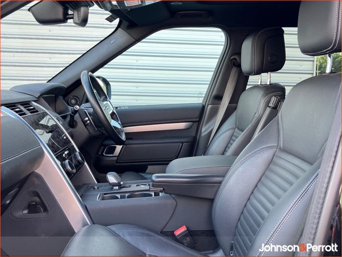 Land Rover Discovery 2023