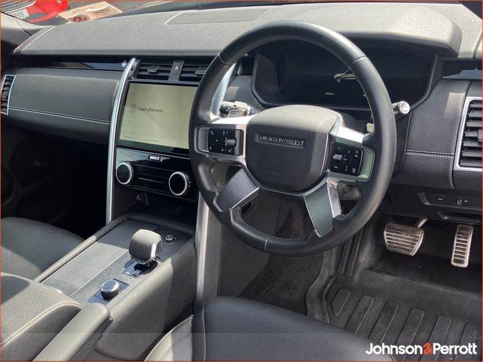 Land Rover Discovery 2025