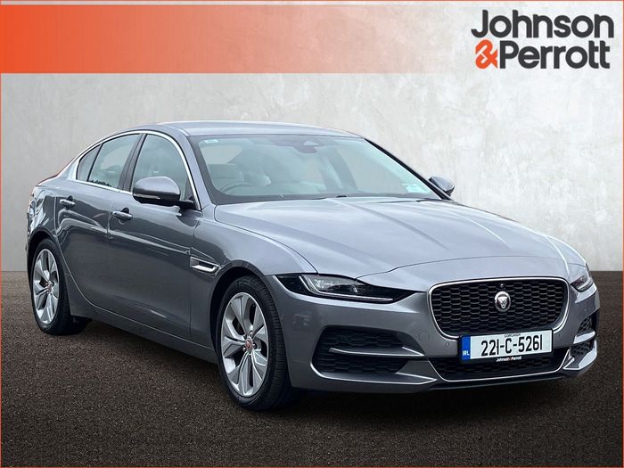 Jaguar XE 2022
