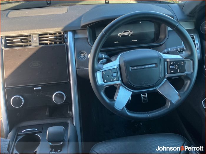 Land Rover Discovery 2025