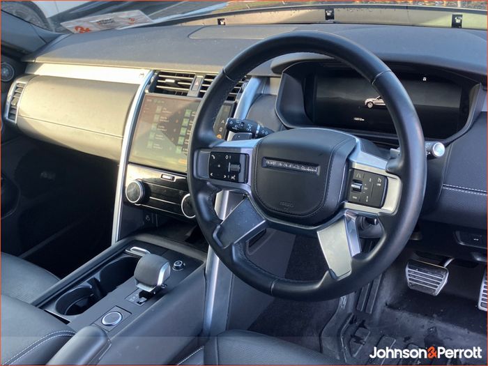 Land Rover Discovery 2025